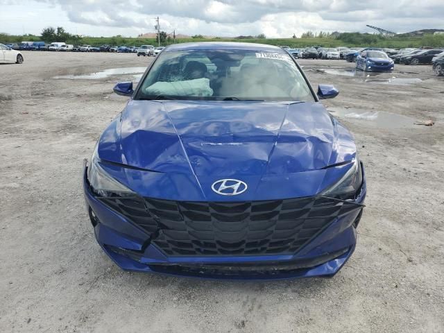 2021 Hyundai Elantra SE