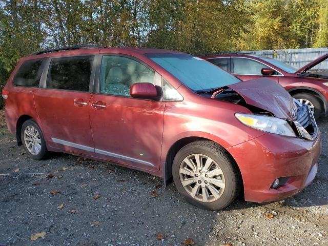 2012 Toyota Sienna XLE