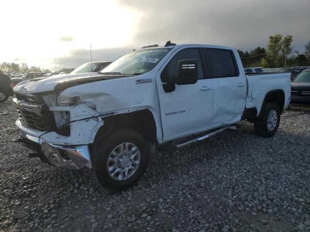 2024 Chevrolet Silverado K3500 LT