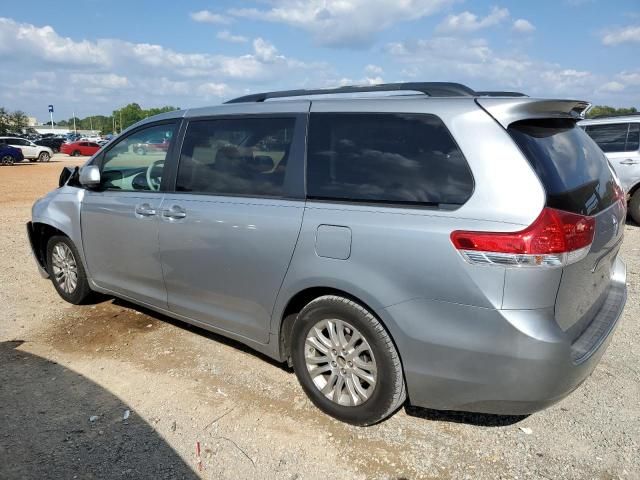 2011 Toyota Sienna XLE