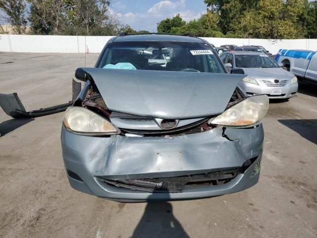 2009 Toyota Sienna CE