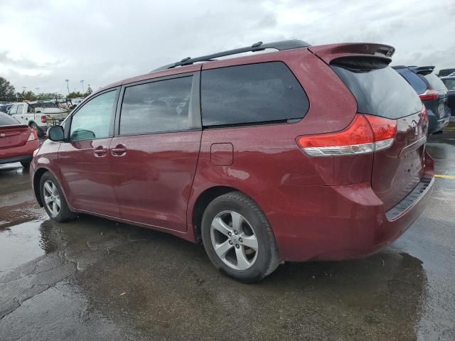 2011 Toyota Sienna LE