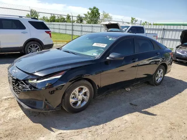 2023 Hyundai Elantra SE