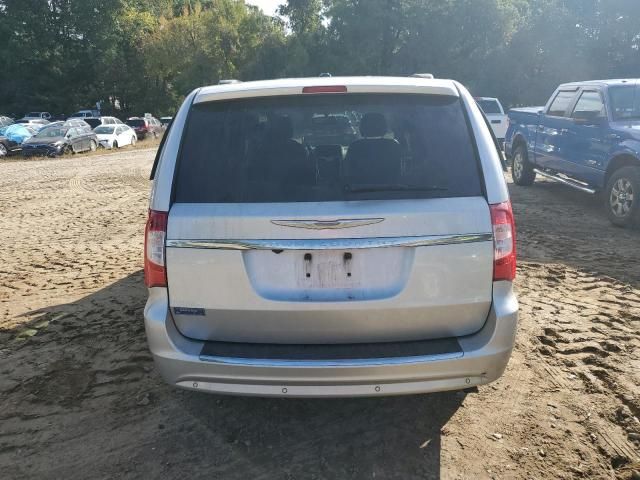 2011 Chrysler Town & Country Touring L