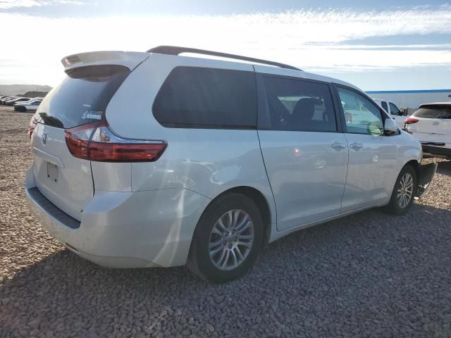 2015 Toyota Sienna XLE