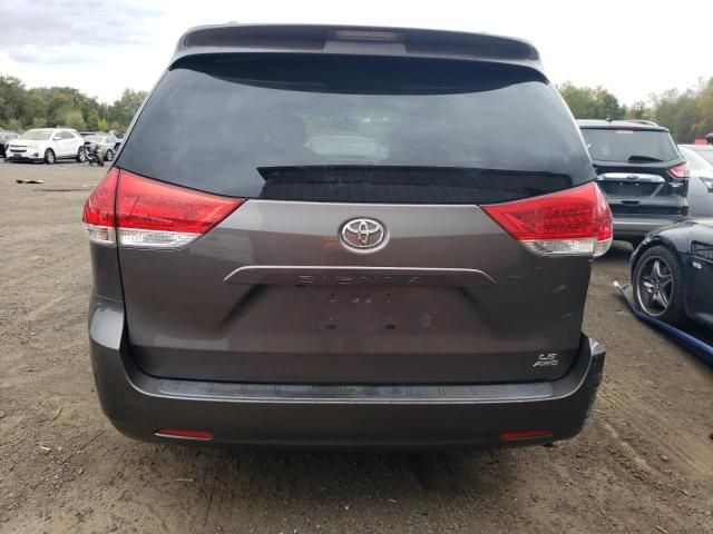 2011 Toyota Sienna LE