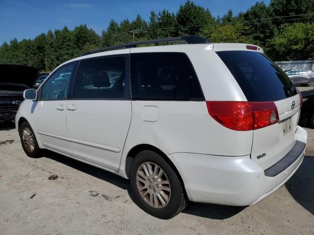 2009 Toyota Sienna XLE