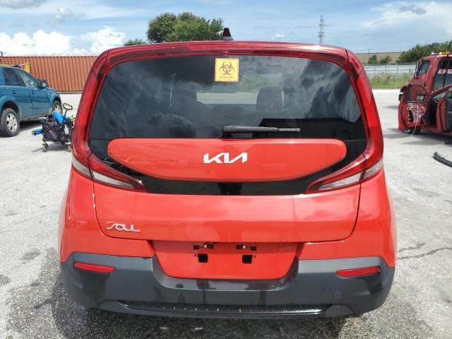 2022 KIA Soul LX