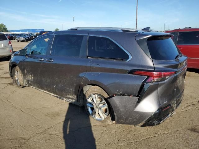 2022 Toyota Sienna Limited