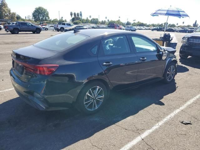 2023 KIA Forte LX