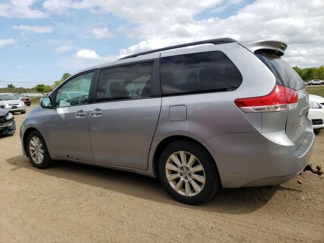 2013 Toyota Sienna XLE