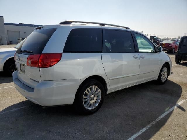 2007 Toyota Sienna XLE