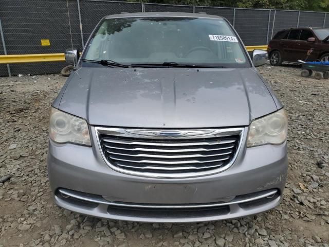 2013 Chrysler Town & Country Limited