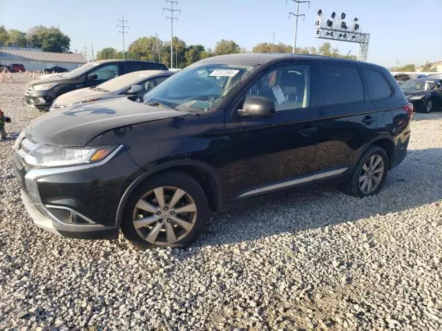 2016 Mitsubishi Outlander ES