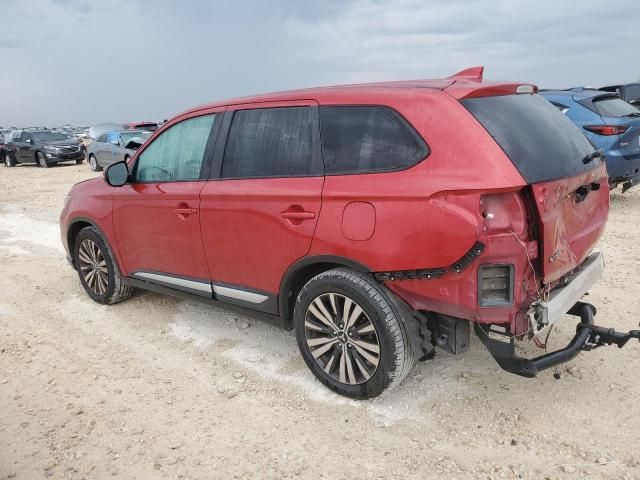 2019 Mitsubishi Outlander SE