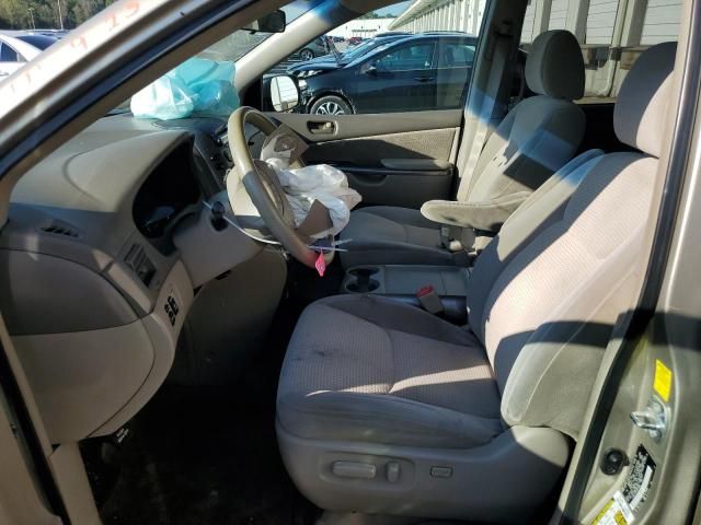 2010 Toyota Sienna CE