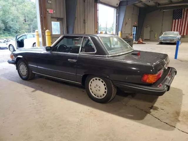 1987 Mercedes-Benz 560 SL