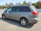 2004 Toyota Sienna LE