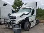 2019 Freightliner Cascadia 126