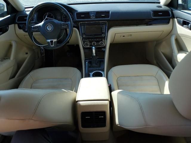 2014 Volkswagen Passat SEL