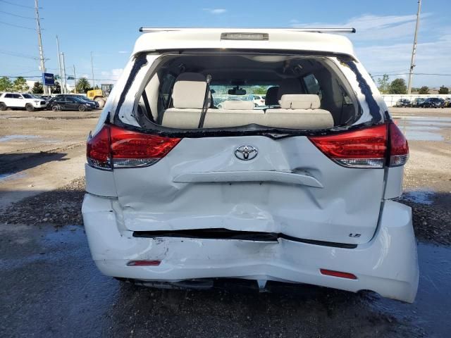 2014 Toyota Sienna LE