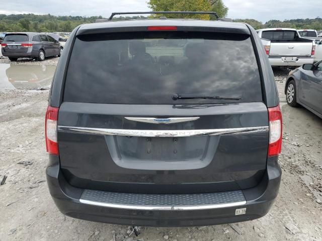 2012 Chrysler Town & Country Touring L