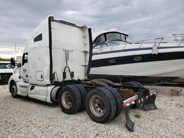 2015 Kenworth Construction T680