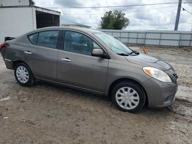 2013 Nissan Versa S