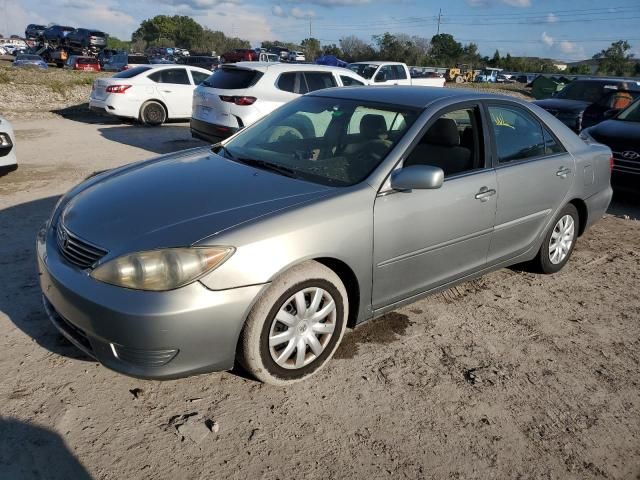 2005 Toyota Camry LE