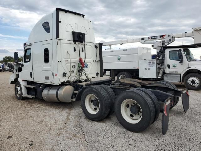 2022 Freightliner Cascadia 126