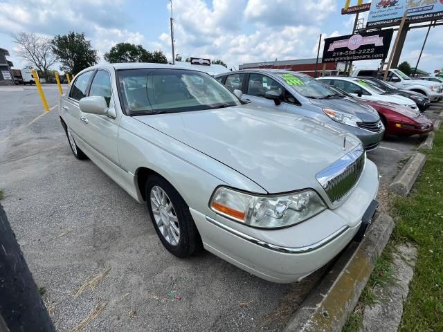 2007 Lincoln Town Car Signature