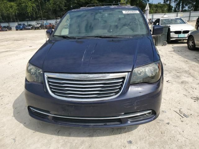 2012 Chrysler Town & Country Touring