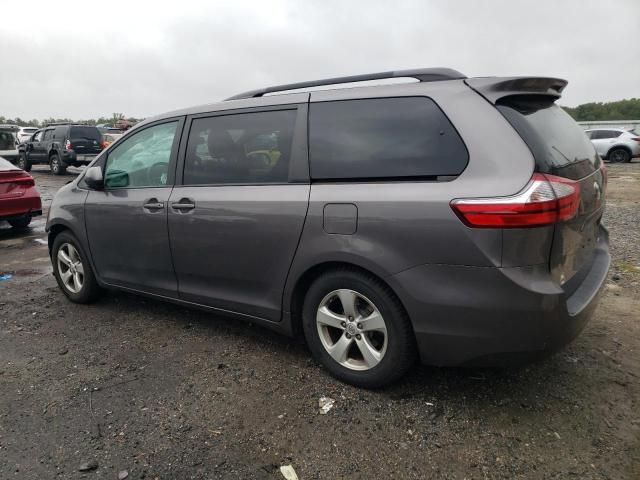 2015 Toyota Sienna LE