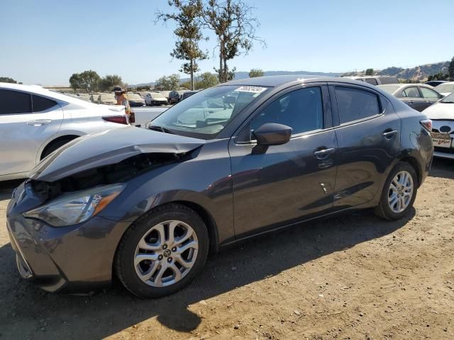 2017 Toyota Yaris IA