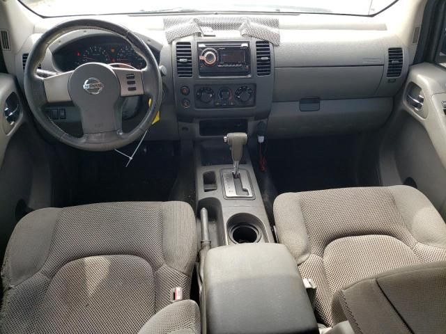 2005 Nissan Frontier Crew Cab LE