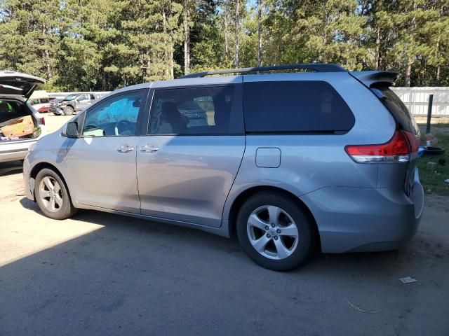 2011 Toyota Sienna LE