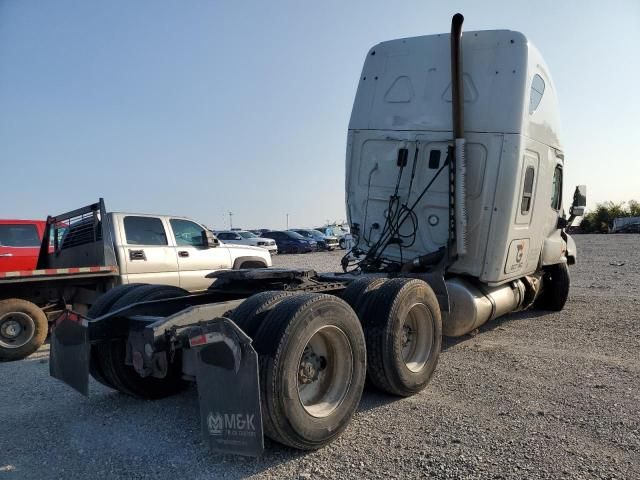 2015 Freightliner Cascadia 125