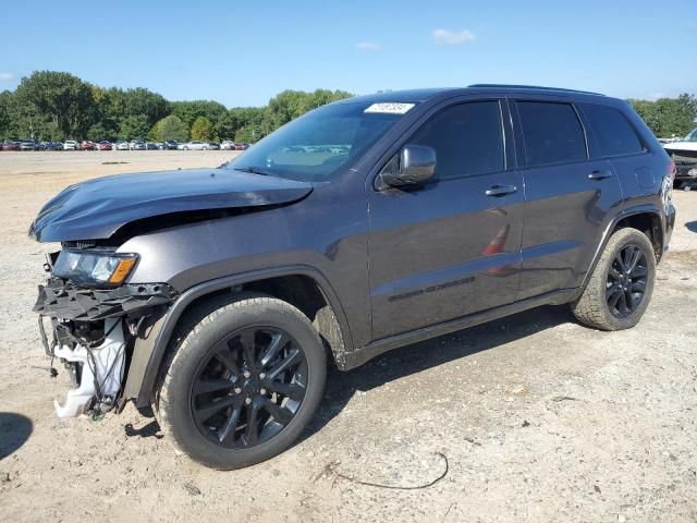 2020 Jeep Grand Cherokee Laredo