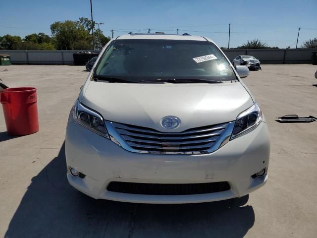 2016 Toyota Sienna XLE