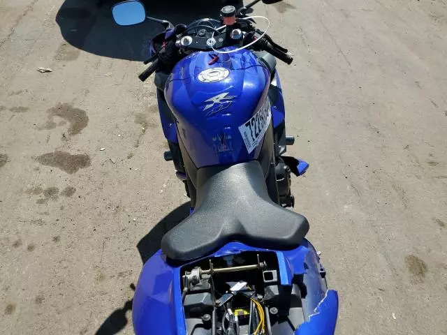 2005 Yamaha YZFR1