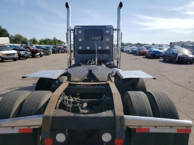 1997 Peterbilt 379