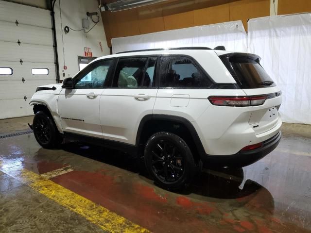 2024 Jeep Grand Cherokee Laredo