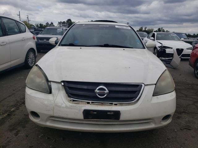 2004 Nissan Altima Base