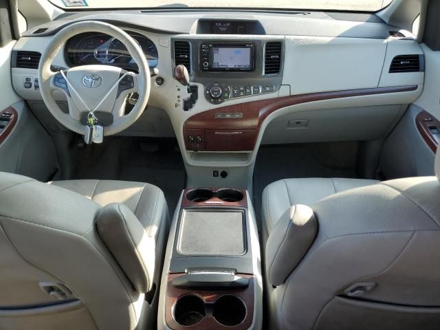 2013 Toyota Sienna XLE