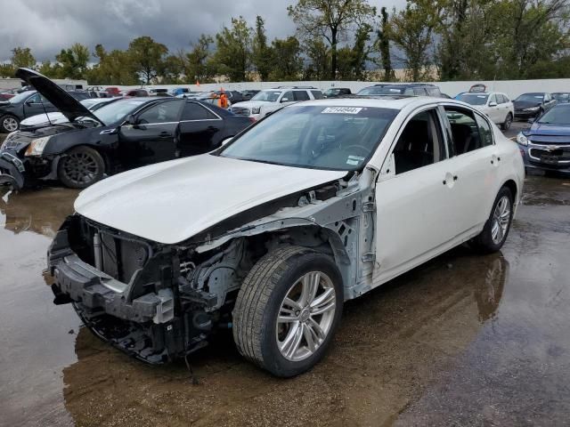 2015 Infiniti Q40