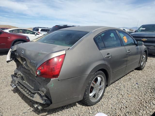 2005 Nissan Maxima SE