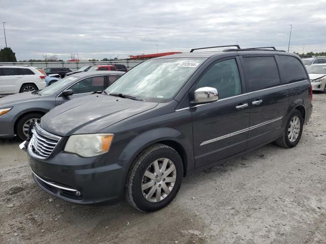 2012 Chrysler Town & Country Touring L