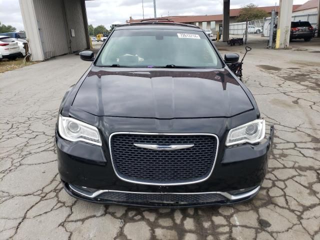 2016 Chrysler 300 Limited