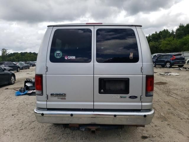 2011 Ford Econoline E350 Super Duty Wagon