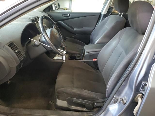 2010 Nissan Altima Base